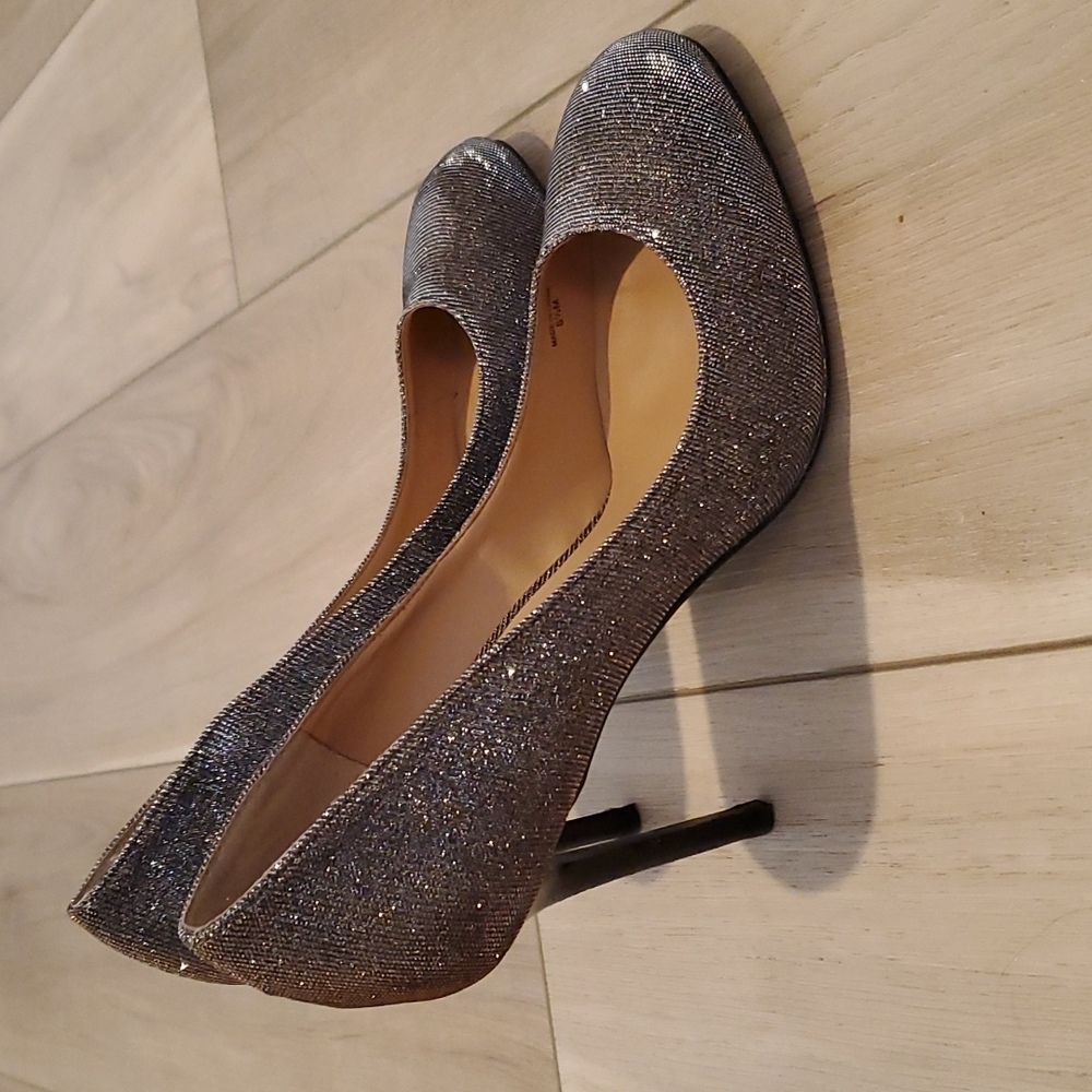 Banana Republic Violet Silver-Gold Heels sz 8.5